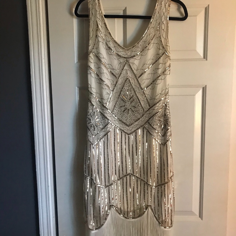 White flapper dress